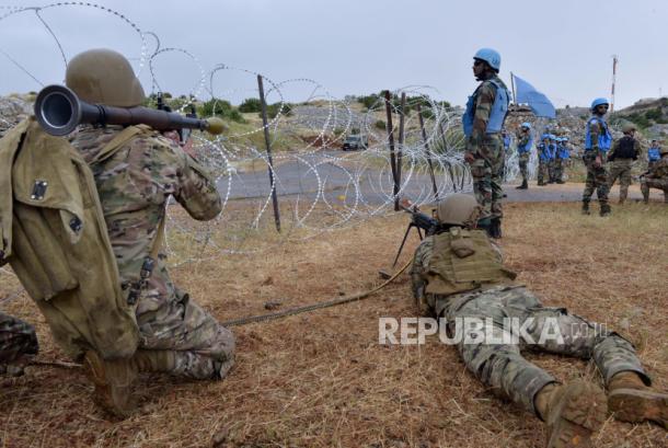 Pasukan Israel Serang Posisi Penjaga Perdamaian PBB di Lebanon Selatan.bluedragonjournal (3)